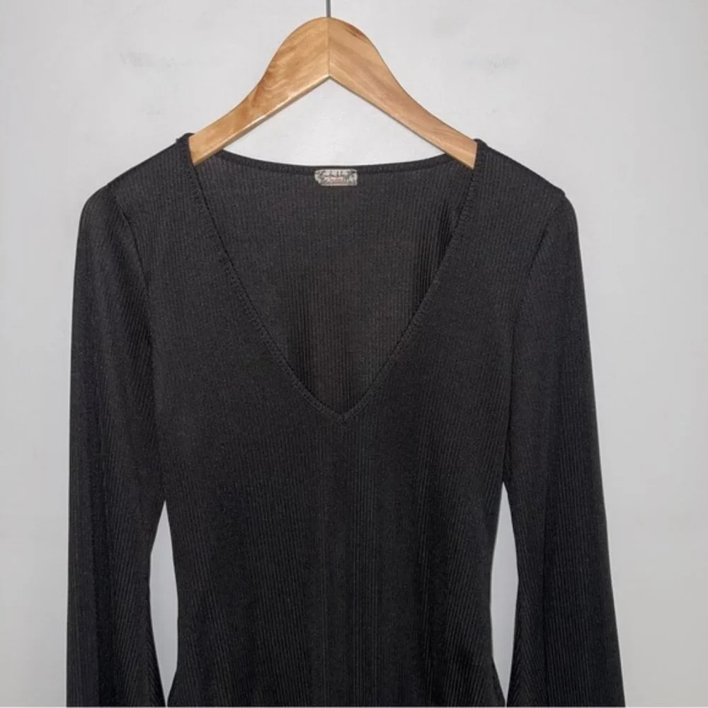 Free People Charli‎ Ribbed V-Neck Bodysuit Women’s Medium Black Bell Sleeve